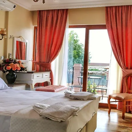 Hotel Stone Hill 3*
